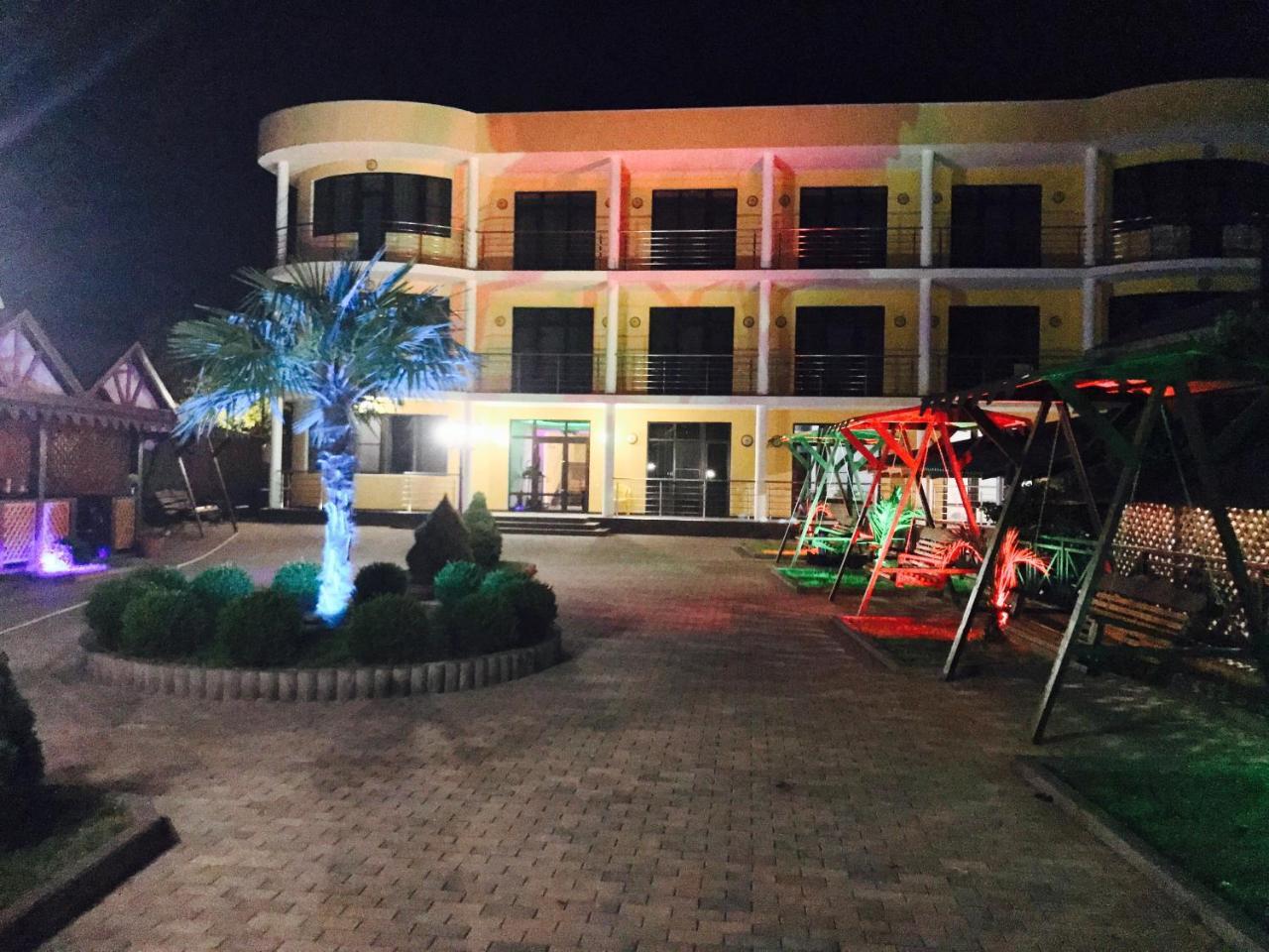 Hotel Danelyan Pițunda Exterior foto